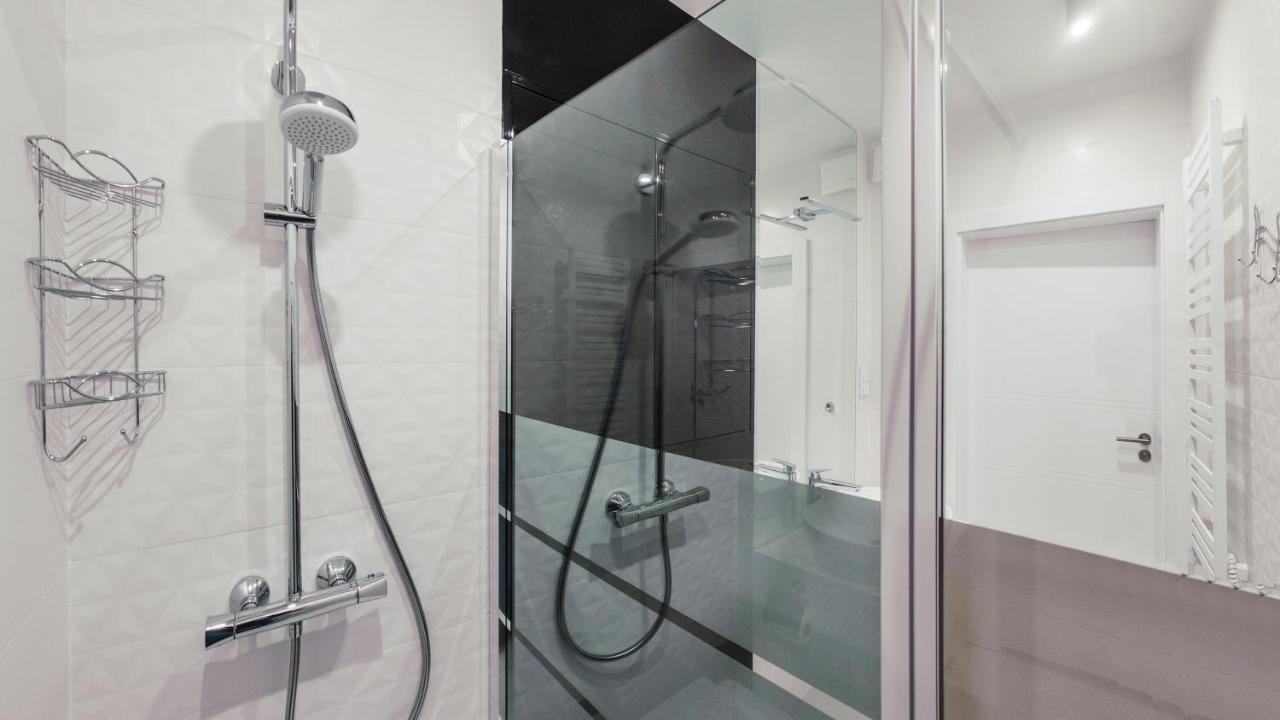 Prywatne Apartamenty Sun & Snow W Wave Z Basenem Miedzyzdroje Exterior photo