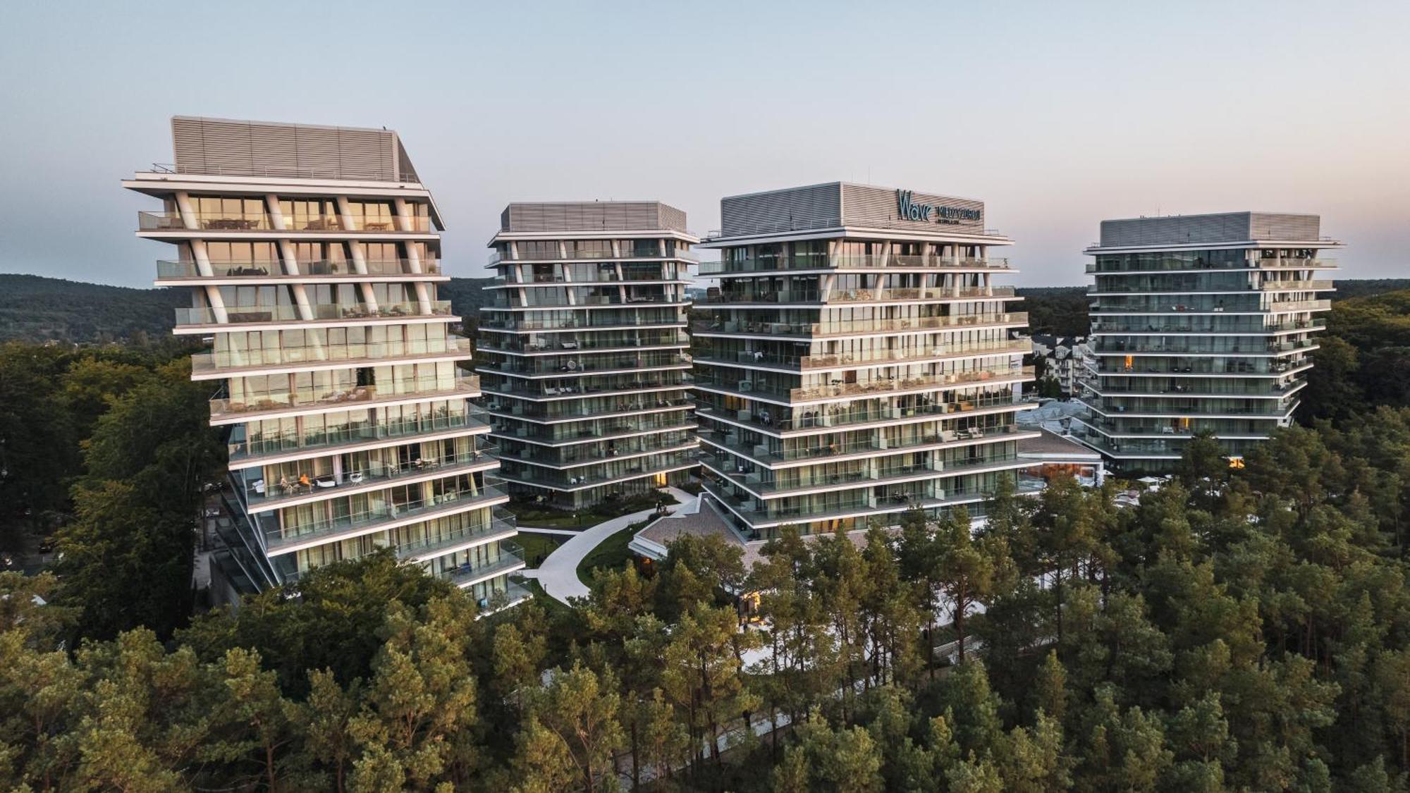 Prywatne Apartamenty Sun & Snow W Wave Z Basenem Miedzyzdroje Exterior photo