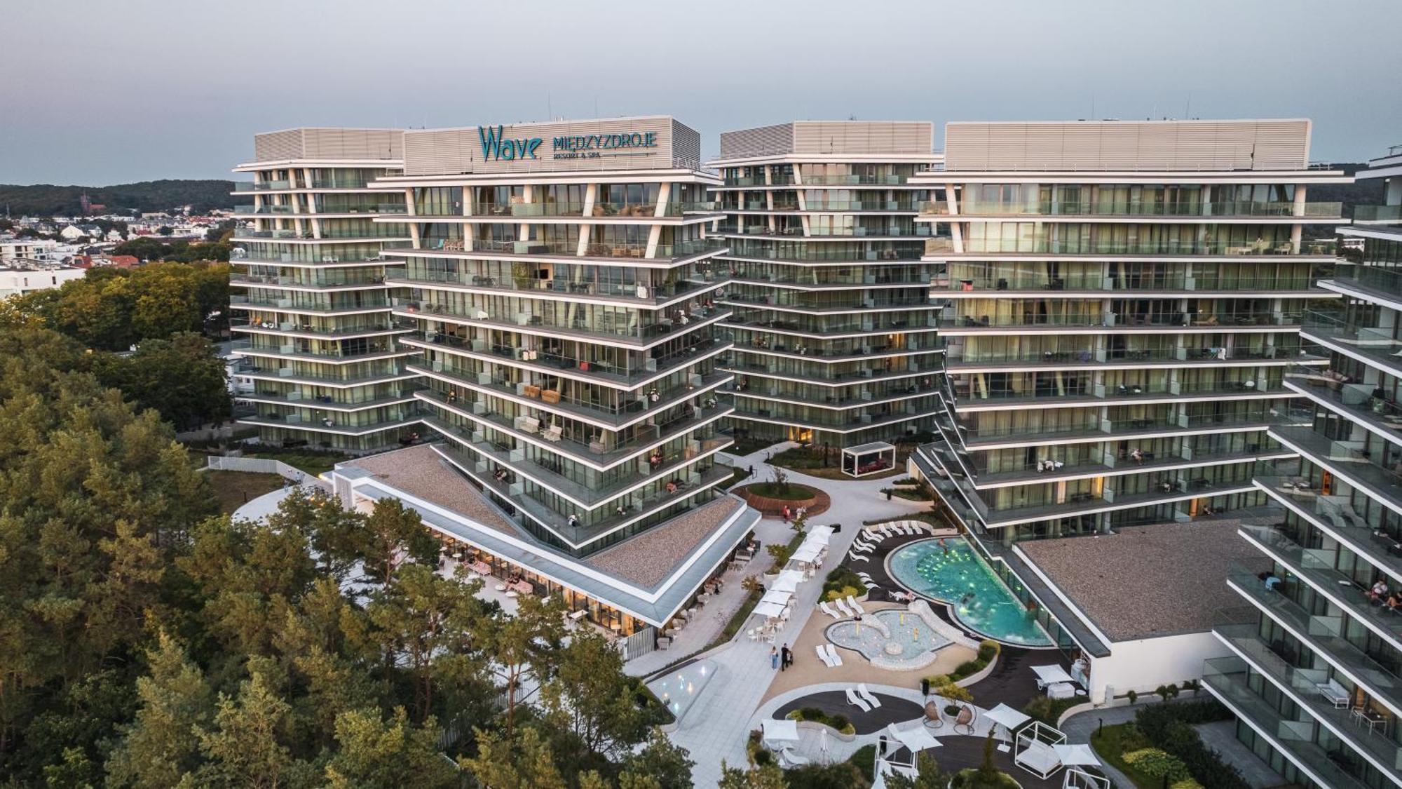 Prywatne Apartamenty Sun & Snow W Wave Z Basenem Miedzyzdroje Exterior photo